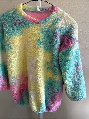 Cozy Tie-Dye Pullover Sweater Multicolor Childs Size Small